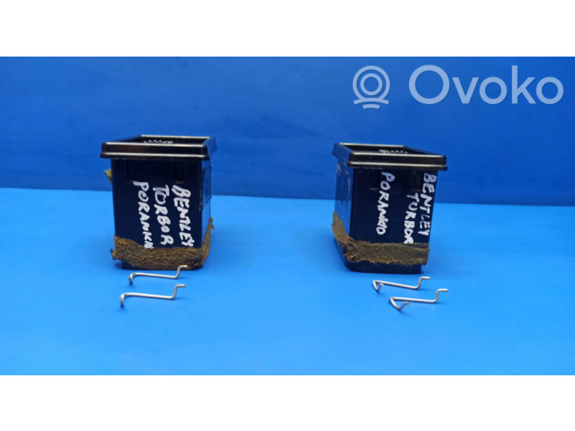 Задняя воздушная решётка