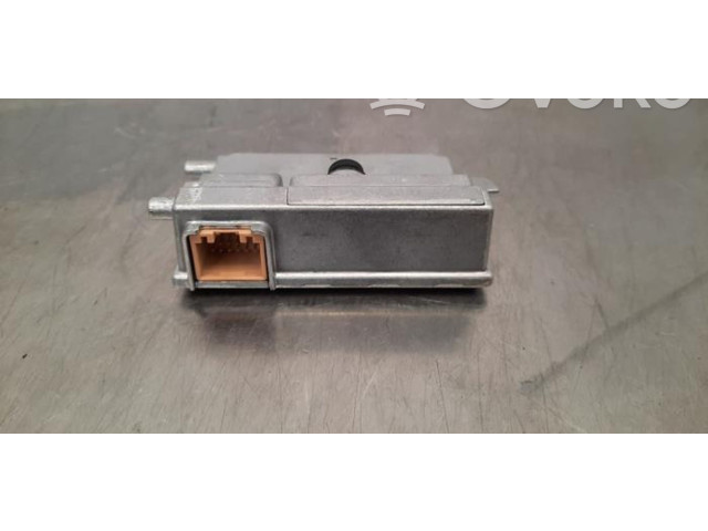 Топливная рампа 5WA980653C   Volkswagen Golf VIII  