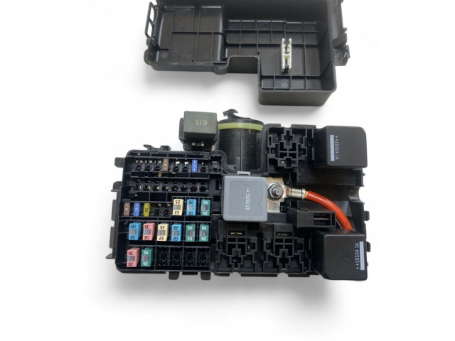 Блок предохранителей 31384034   Volvo XC90    