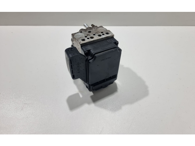 Блок АБС 1338005510, 4454053030 Lexus IS 200-300 1999 - 2005 года