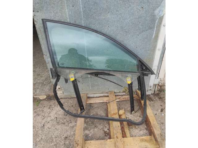 Передняя рамка дверного стекла 4F0837630 Audi A6 S6 C6 4F