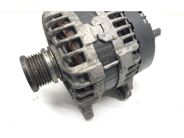 Генератор 03L903017E   Audi A5 8T 8F      