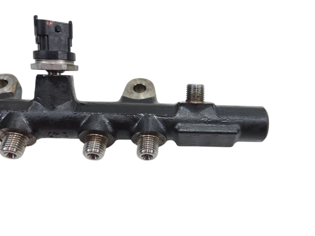 Vstřikovací lišta 175215346R, 175215346R Renault Captur