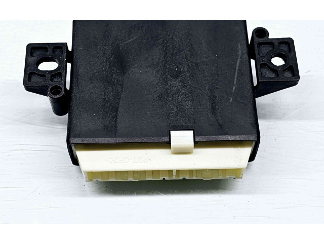 Блок комфорта 284476268R Dacia Duster II