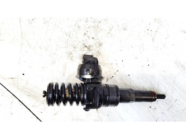 Vstřikovač 038130073ag Seat Altea pro naftový motor 1.9