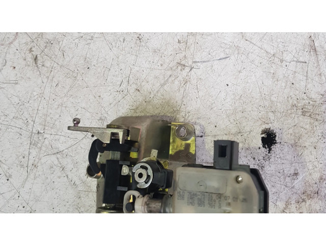 Degalų bako dangtelio spynos varikliukas