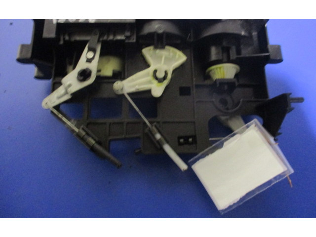 Блок управления климат-контролем    Mitsubishi Space Runner