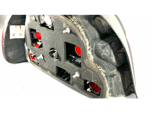 Задний фонарь правый 2496298    BMW 5 E39   1996-2003 года