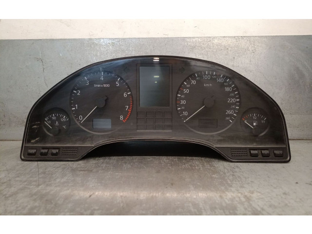 Панель приборов 4D0919033T, 4D0919881X   Audi A8 S8 D2 4D       