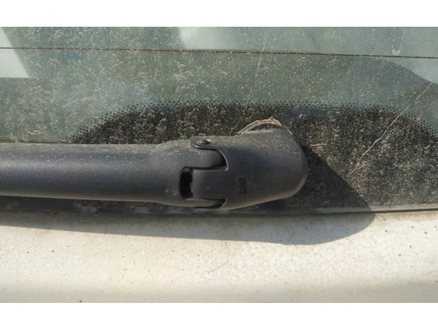 Моторчик заднего дворника     Fiat Idea