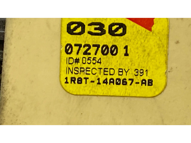 Блок предохранителей 1R8T14A067AB Jaguar S-Type