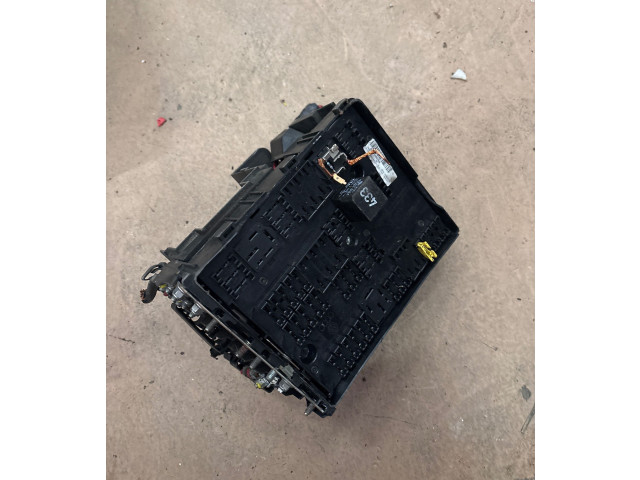 Блок предохранителей  01394932   Audi A3 S3 8P    