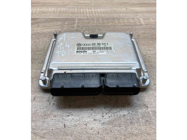 Блок управления двигателем Блок управления 045906019G, 0281010220 Audi A2