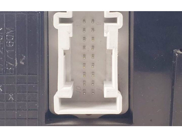 Руль Citroen C4 II 2011 - 2016 года A2C53435355