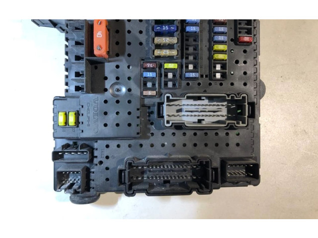 Блок предохранителей 30728512   Volvo XC90    