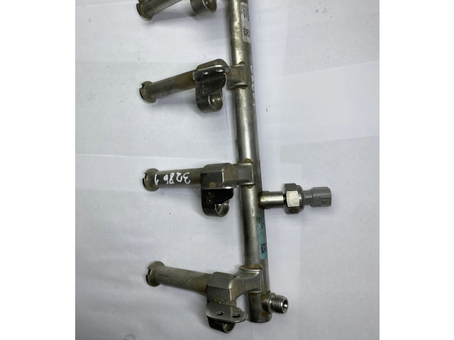 Топливная рампа 31336652, 4D15124   Volvo XC90  