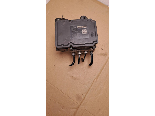 Блок АБС 30681619, 61020500036 Volvo V70 2008 - 2013 года