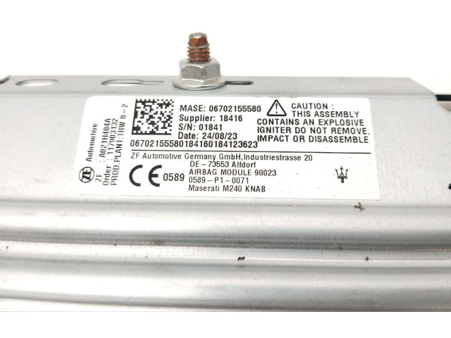 Подушка безопасности для колен 670215558, R422 Maserati MC20