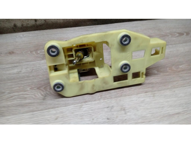 Механизм переключения передач (кулиса) (в салоне)