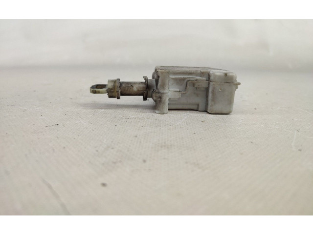 Замок багажника 3B0959781    Seat Ibiza III (6L) 2002 - 2008 года