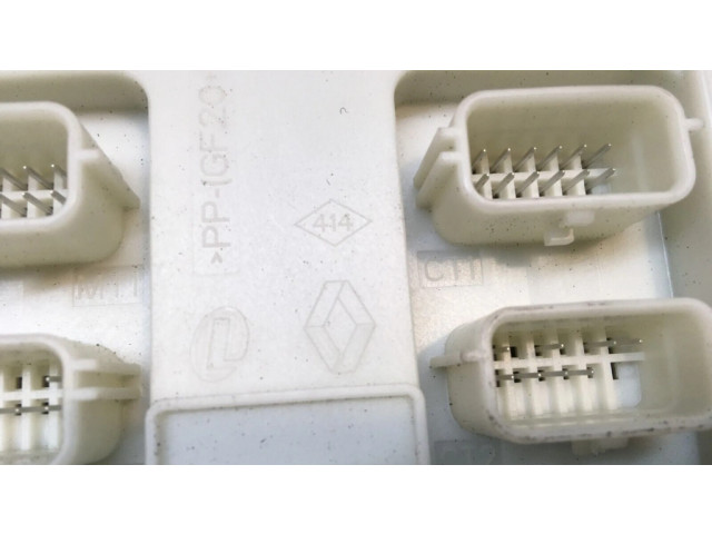 Pojistková skříňka 284B61751R, 284B68847R Renault Laguna III 2008
