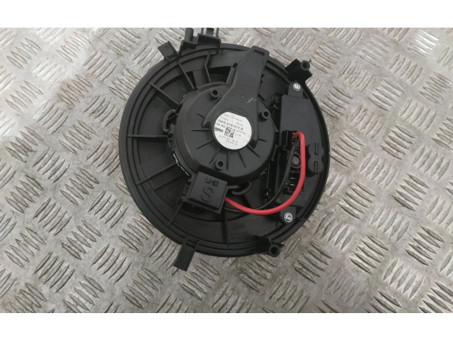 Вентилятор печки 5WB819015A Audi Q3 F3