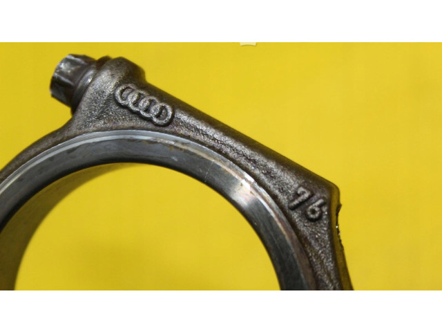 Píst Audi A8 S8 D3 4E