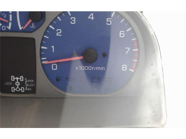 Панель приборов mr381643 Mitsubishi Montero