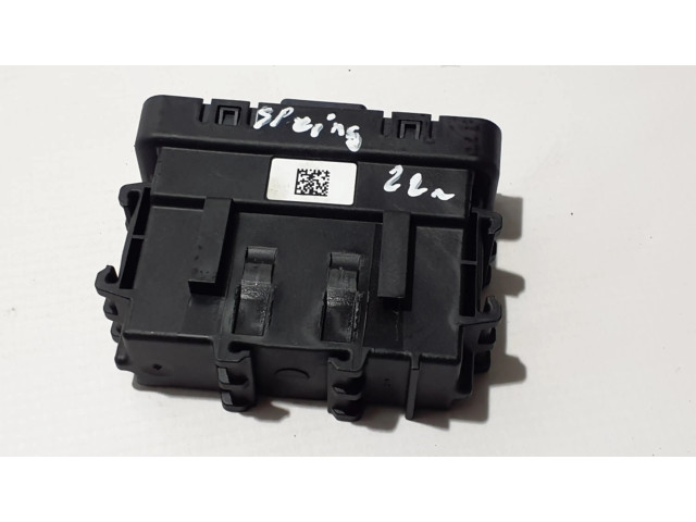 Блок управления 284Y66LA2A   Dacia Spring