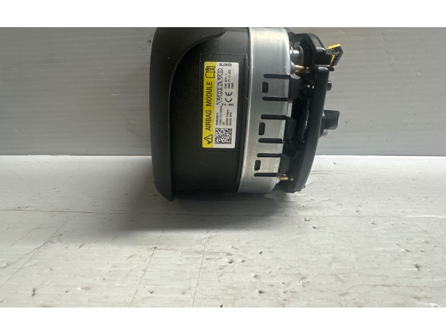 Подушка безопасности водителя 39825814 Volvo S90, V90