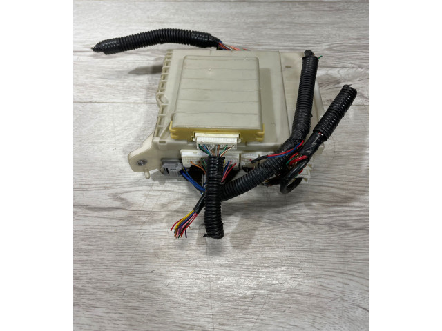 Pojistková skříňka 8273030A81, 7E161272 Lexus GS 300 350 430 450H 2006