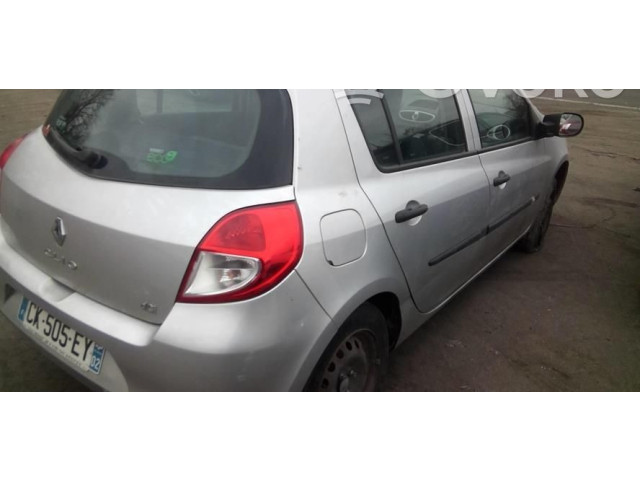 Ручка стеклоочистителей 8201590631 Renault Clio III