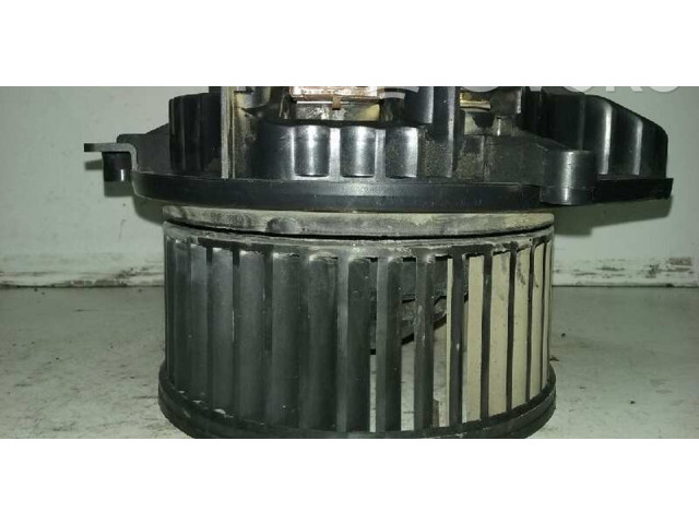 Вентилятор печки    8E1820021E, 983692C   Audi A4 Allroad