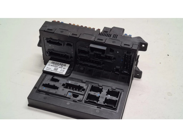 Блок предохранителей 2115457301   Mercedes-Benz CLS C219    