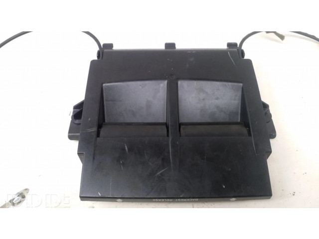 Замок опоры спинки сиденья