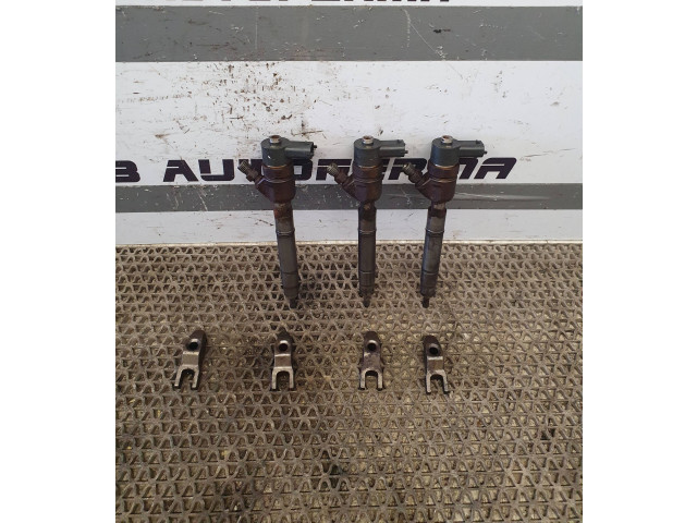 Комплект форсунок 338002A900    KIA Ceed  D4FBDZ482488 