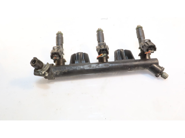 Топливная рампа    Skoda Fabia Mk2 (5J)   для двигателя BBM