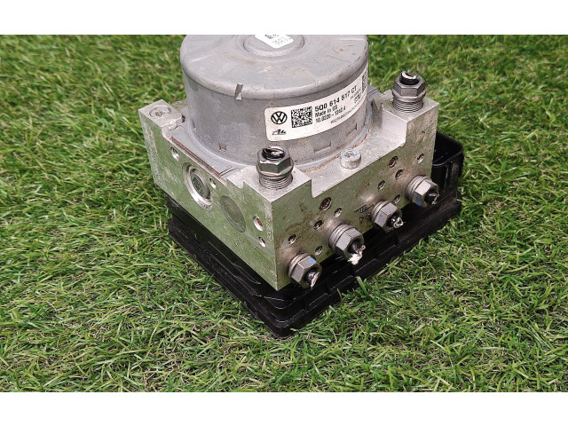 АБС Steuergerät 5Q0614517CT Volkswagen Jetta USA 2019 - года