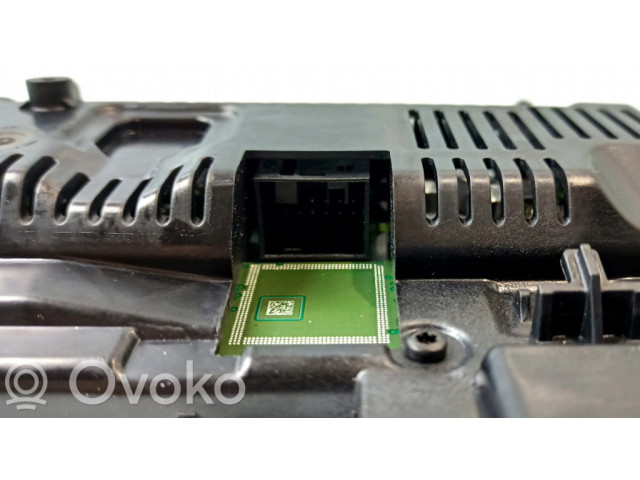 Přístrojová deska BMW 5 G30 G31 2022 027121, 62105A5A9F4