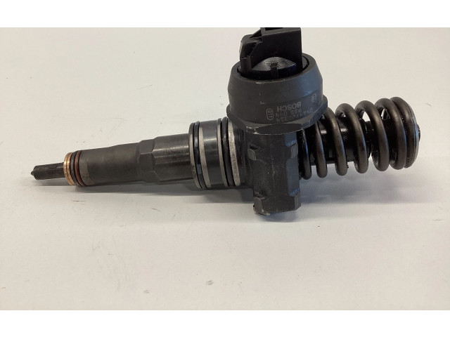 Vstřikovač 038130073BP Volkswagen Polo IV 9N3