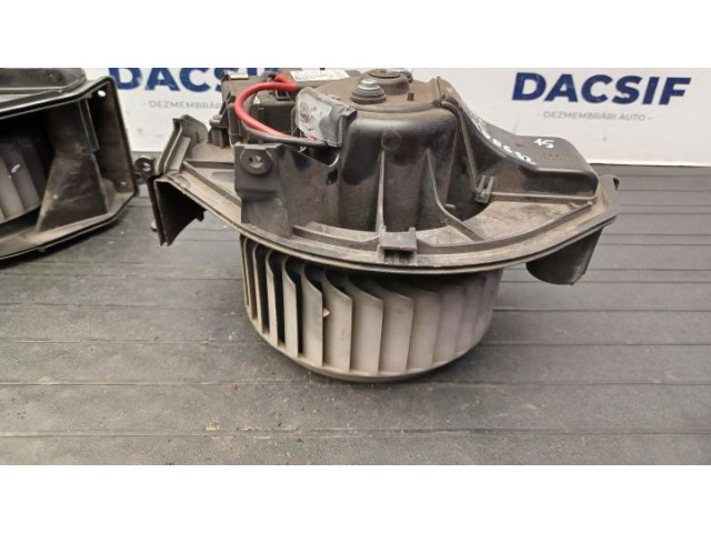 Вентилятор печки    4F0910521   Audi A6 S6 C6 4F