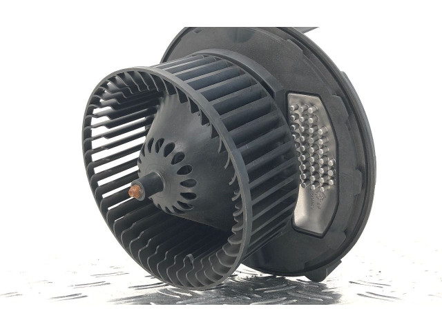 Вентилятор печки    5Q1819021B   Volkswagen Golf VII