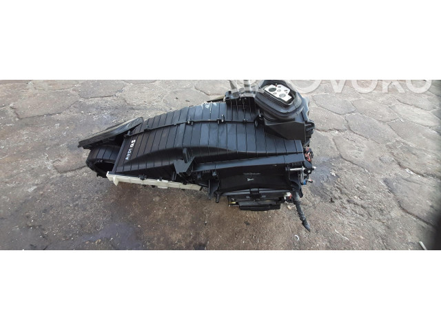 Вентилятор печки 8K1820005BB Audi Q5 SQ5