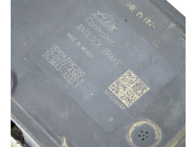 Блок АБС 00404319C200, 25092743823   Jeep  Compass   -  года