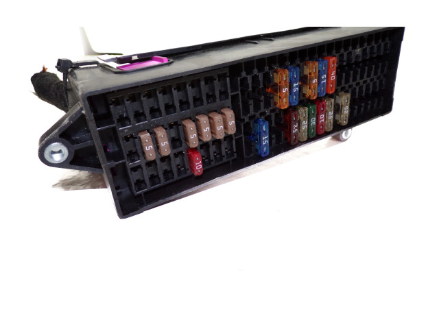 Блок предохранителей 2K2970922 Volkswagen Caddy