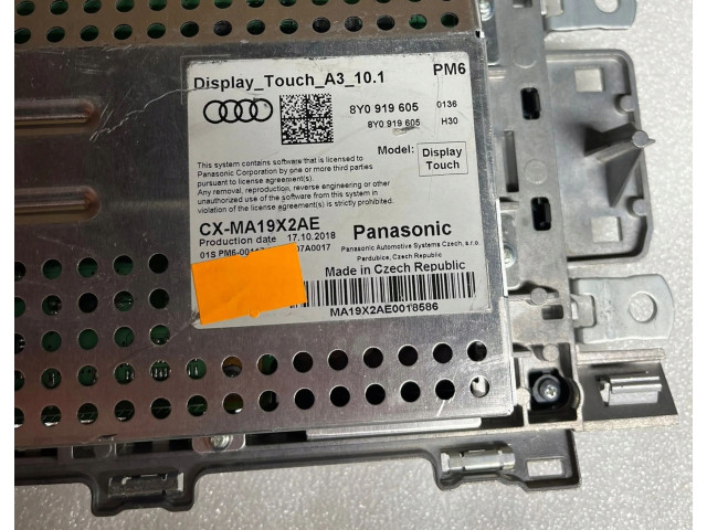 Экран/ дисплей / маленький экран 8Y0919605 Audi A3 8Y