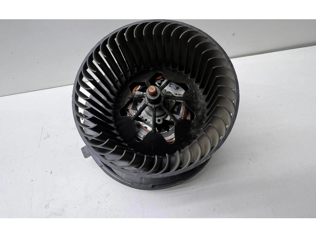 Вентилятор печки Skoda Yeti (5L)