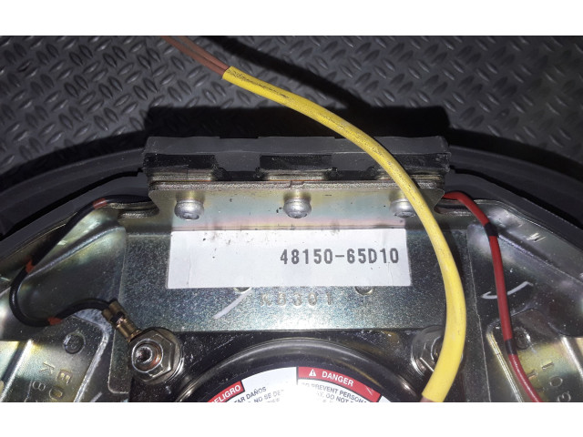 Подушка безопасности водителя 4815065D10   Suzuki Grand Vitara I