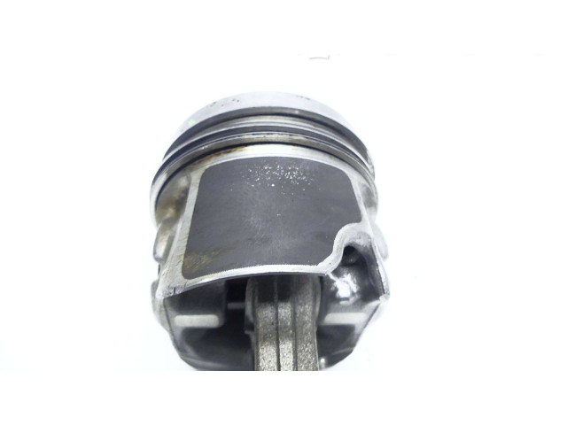 Поршень с шатуном CXX CXXA CXXB CLH 04LD Skoda Octavia Mk3 (5E)