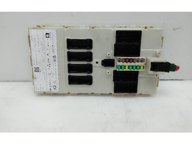 Pojistková skříňka 5a73ff01 BMW X1 F48 F49 2017